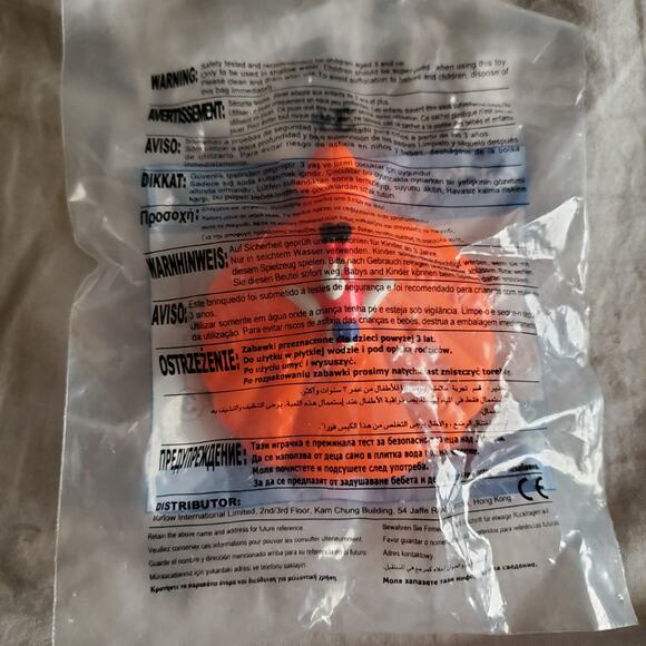 2001 KFC Chicky Ocean World Shellfish New in Package - Picture 2 of 2